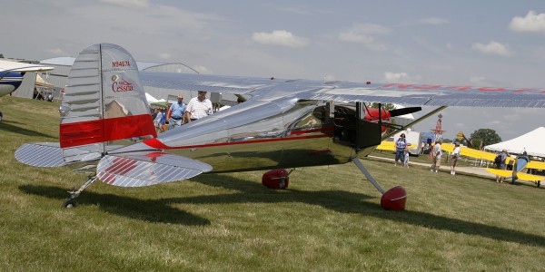 Beautiful 1950 Cessna 140A.